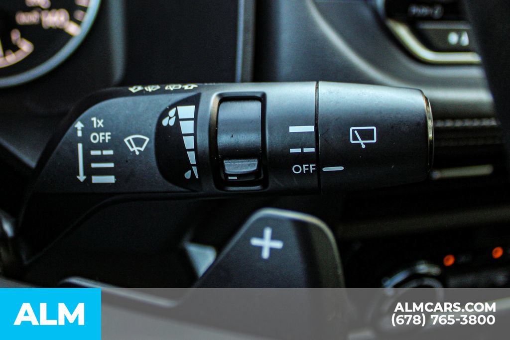 Used 2024 Nissan Rogue S FWD image 29