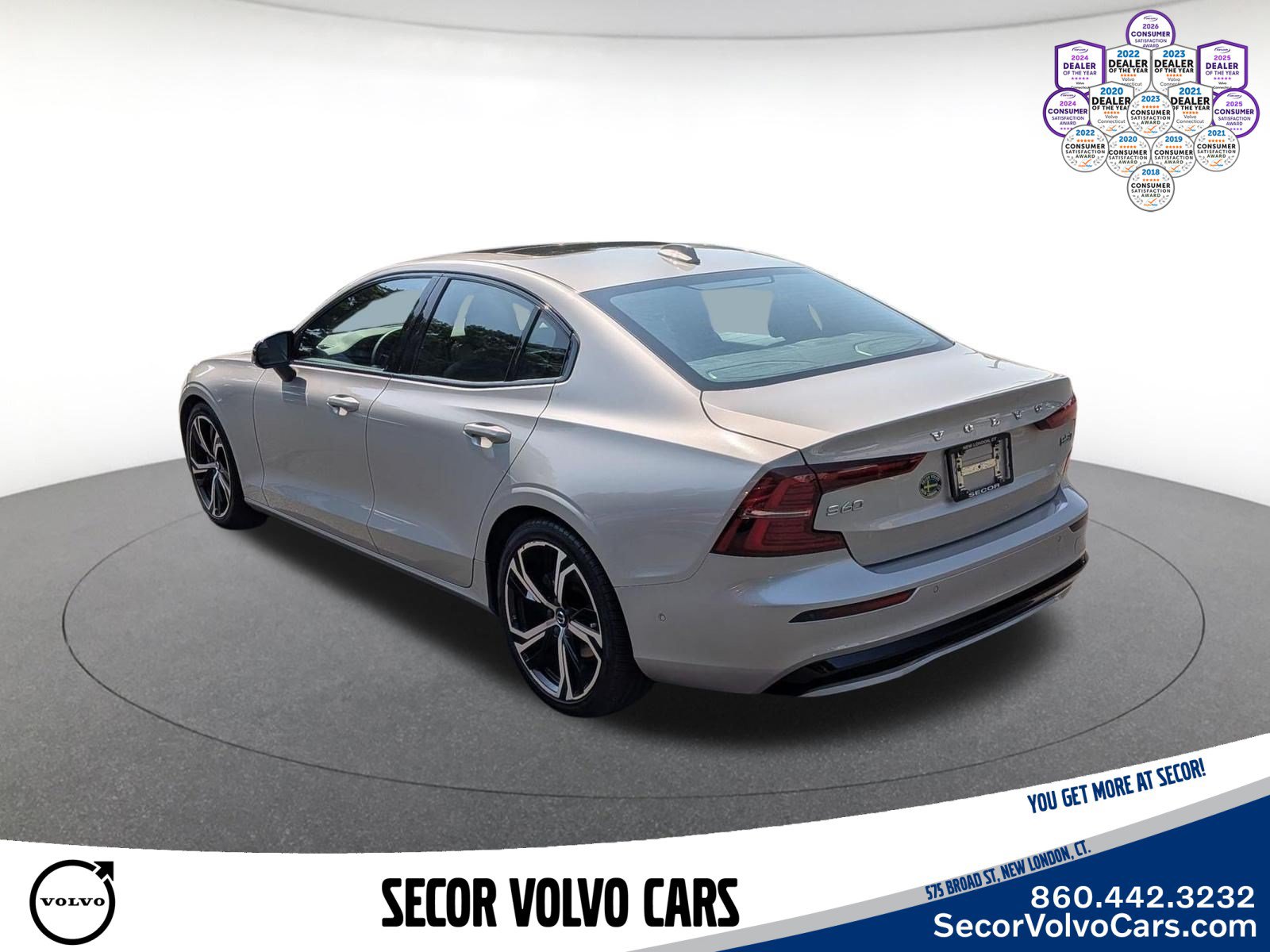 Certified 2023 Volvo S60 B5 Plus AWD/4WD image 9