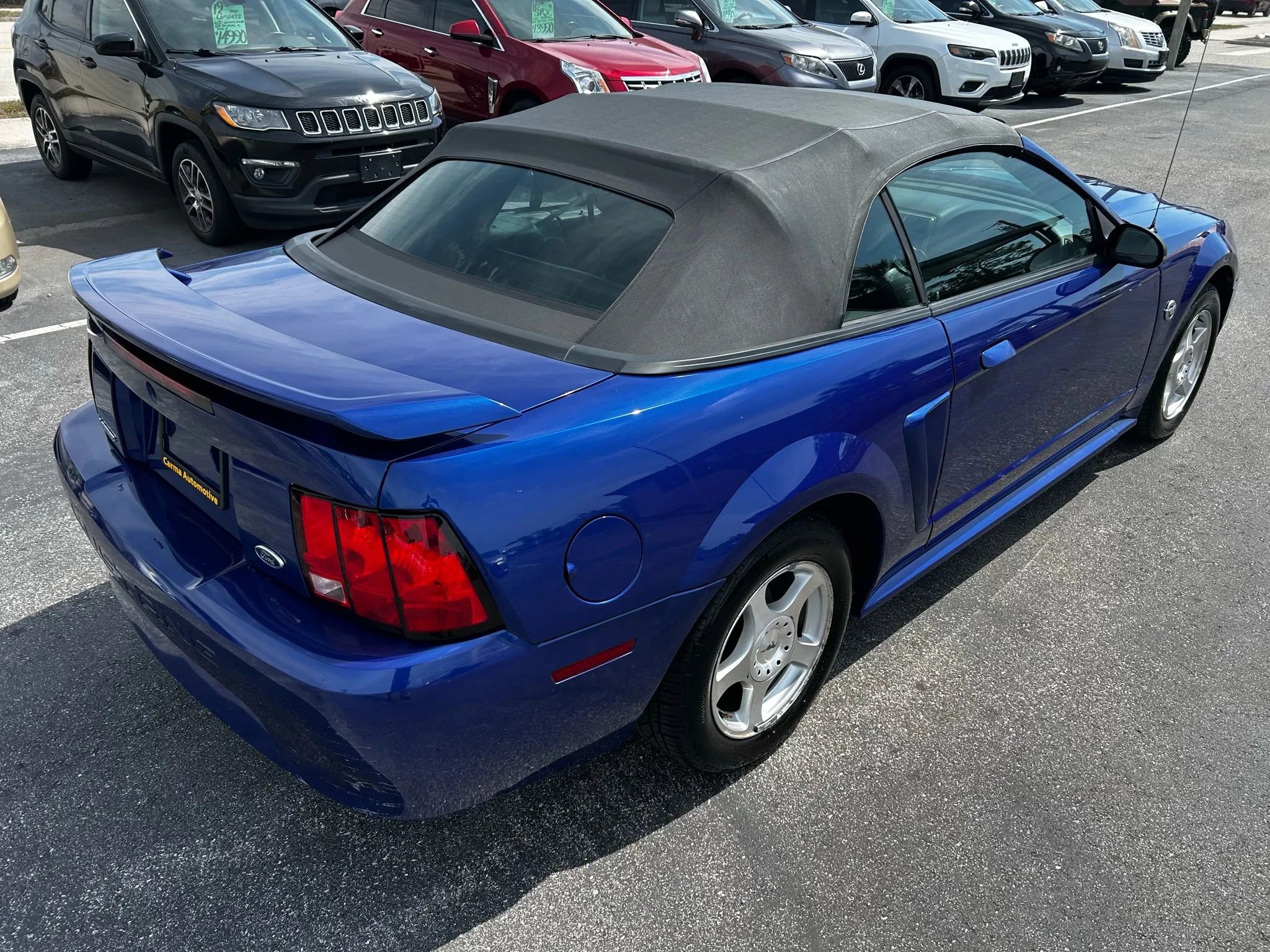 Used 2004 Ford Mustang Deluxe Convertible RWD image 11