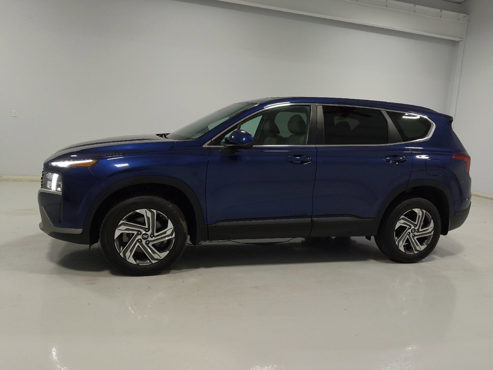 Used 2023 Hyundai Santa Fe SE AWD/4WD image 2