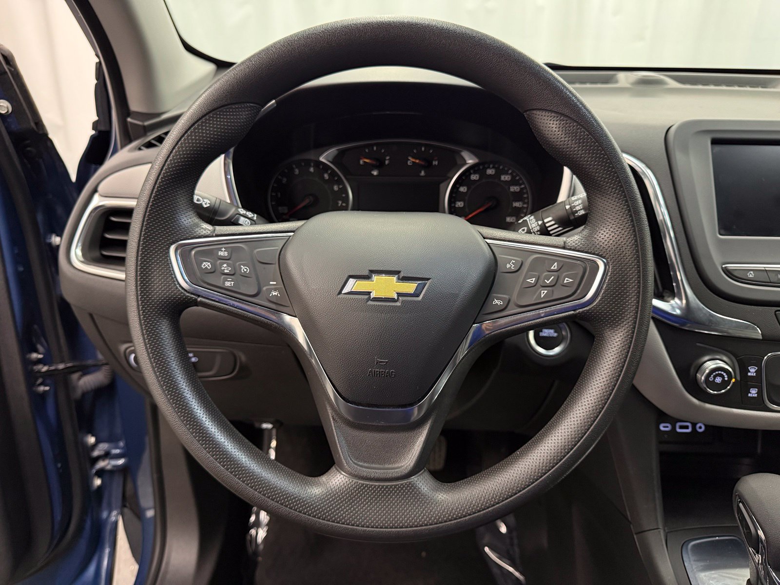 Used 2024 Chevrolet Equinox LS FWD image 12