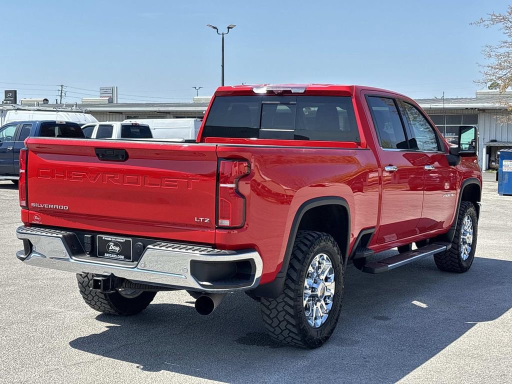 Used 2024 Chevrolet Silverado 2500 LTZ w/ LTZ Premium Package image 5