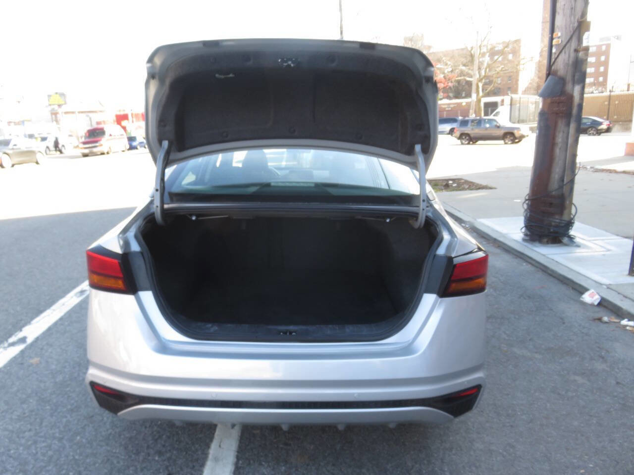 Used 2022 Nissan Altima 2.5 SV image 22