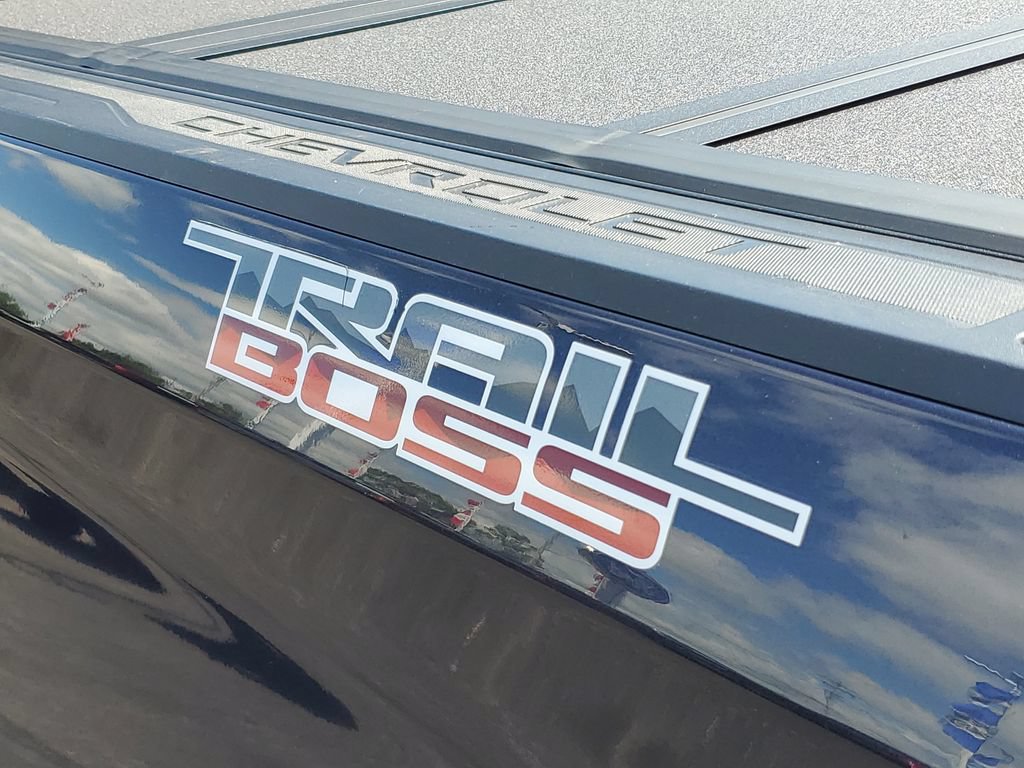 Used 2022 Chevrolet Silverado 1500 Custom Trail Boss AWD/4WD image 34