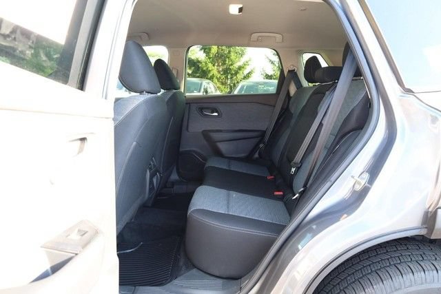Certified 2023 Nissan Rogue SV FWD image 20