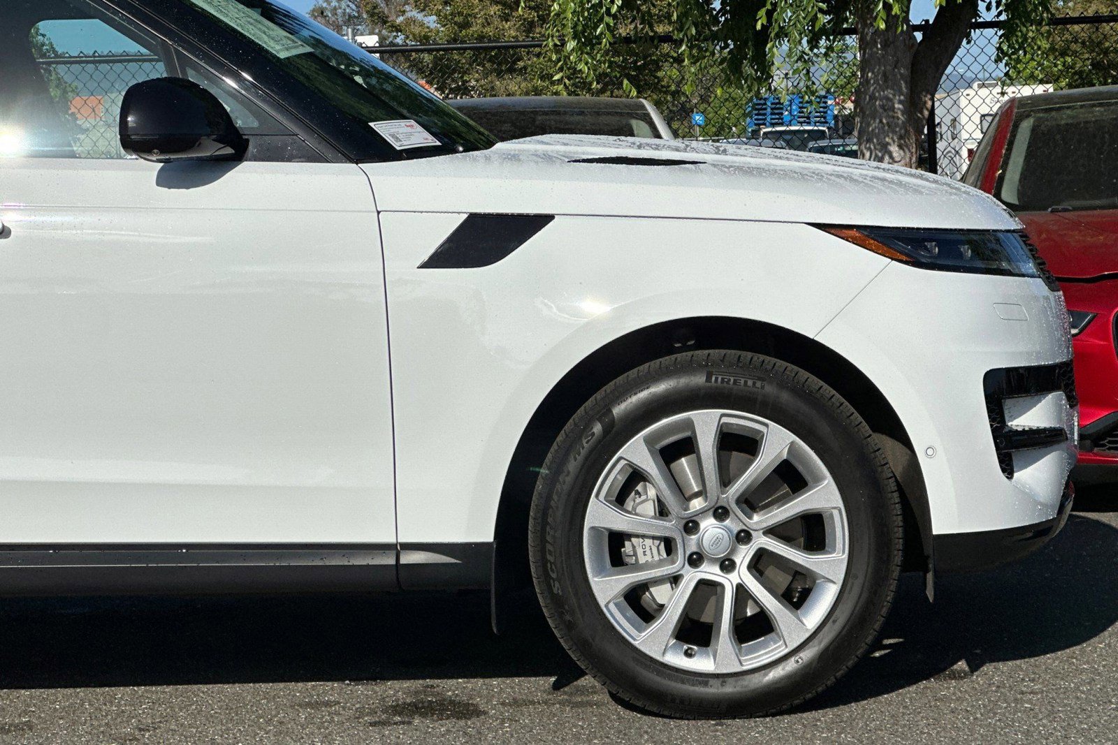 Certified 2025 Land Rover Range Rover Sport image 37