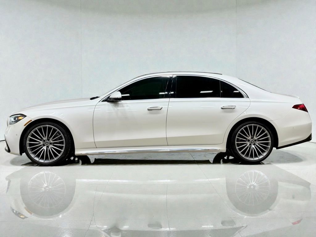 Used 2023 Mercedes-Benz S 500 4MATIC w/ AMG Line image 5