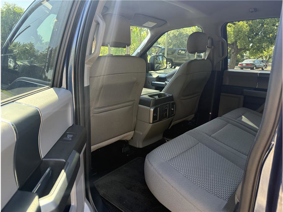Used 2016 Ford F150 XLT AWD/4WD image 13