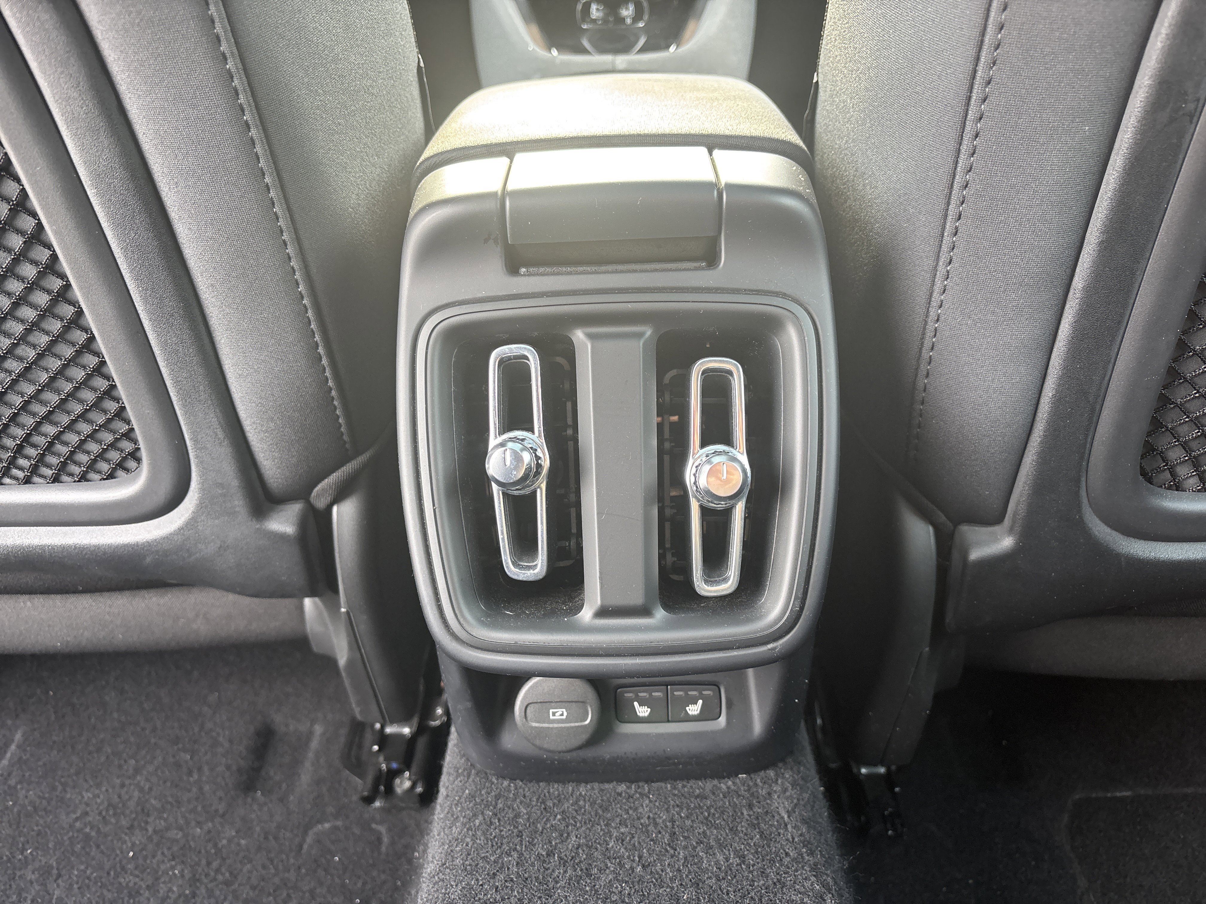 Used 2023 Polestar Polestar 2 image 30