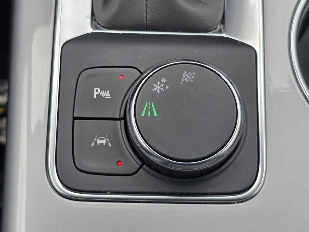 Used 2024 Chevrolet Blazer LT w/ Convenience Package FWD image 28