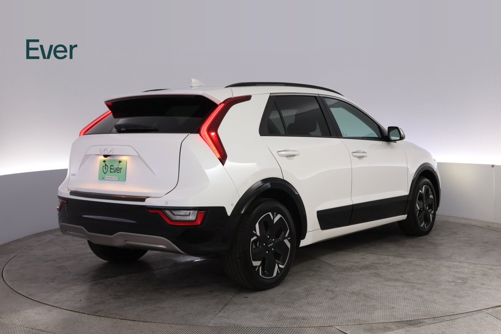 Used 2023 Kia Niro Wave FWD image 3