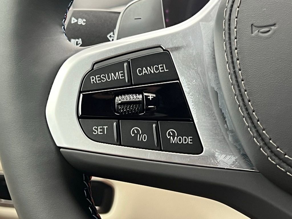 New 2026 BMW X7 M60i image 20