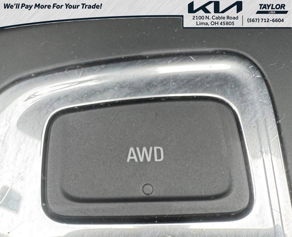Used 2024 Chevrolet Equinox LT AWD/4WD image 8