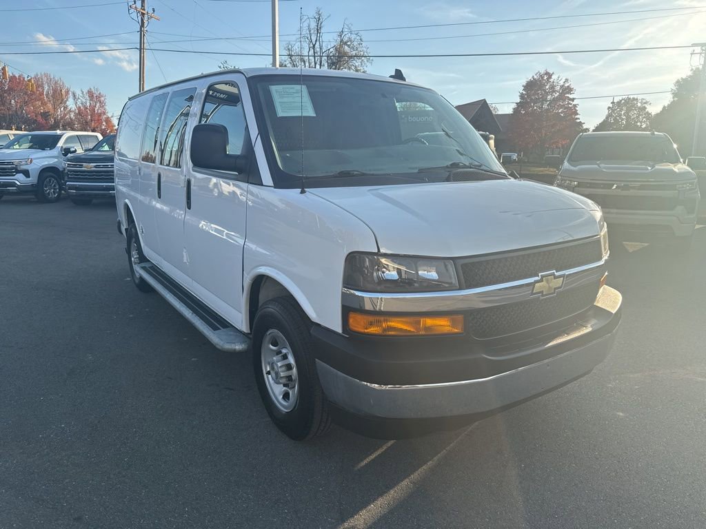 Used 2023 Chevrolet Express 2500 w/ Driver Convenience Package RWD image 7