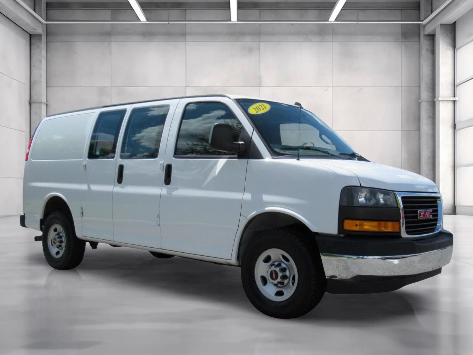 Used 2021 GMC Savana 2500 w/ Driver Convenience Package RWD image 1