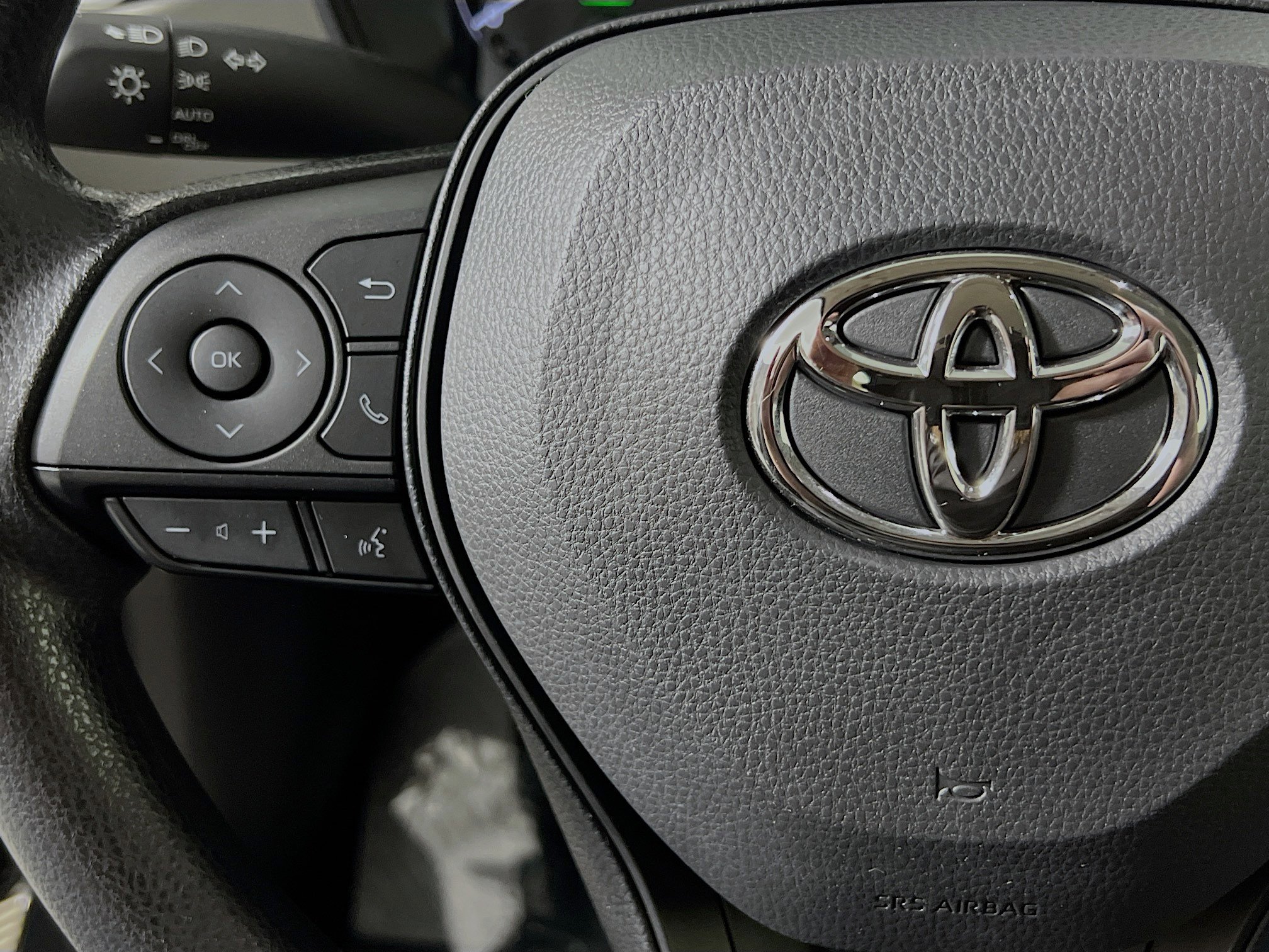 Used 2025 Toyota Corolla LE image 19