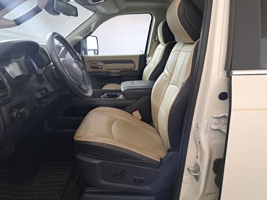 Used 2023 RAM 2500 Limited w/ Towing Technology Group image 15