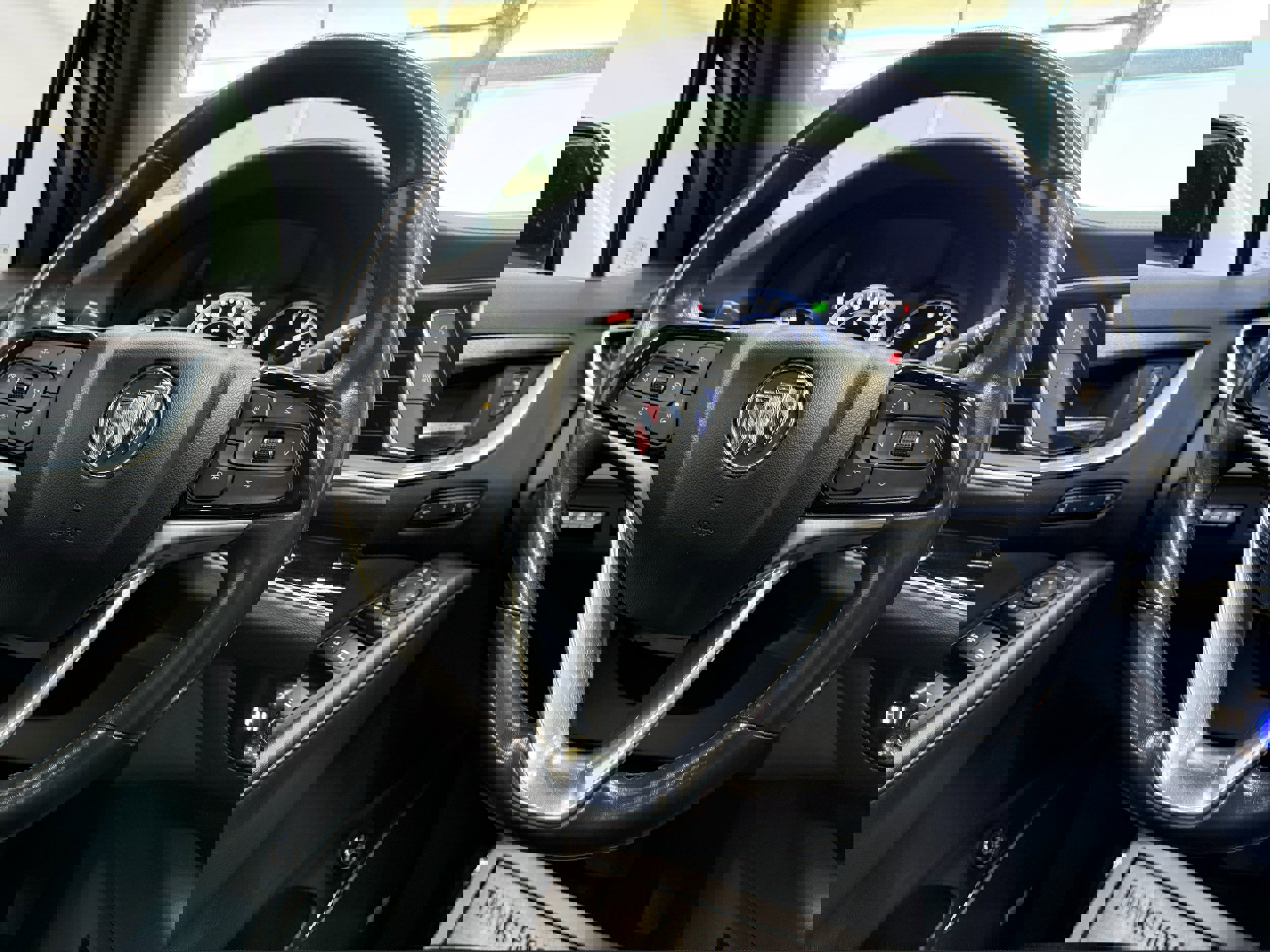 Used 2023 Buick Enclave Avenir w/ Trailering Package, 5000 lbs. AWD/4WD image 16