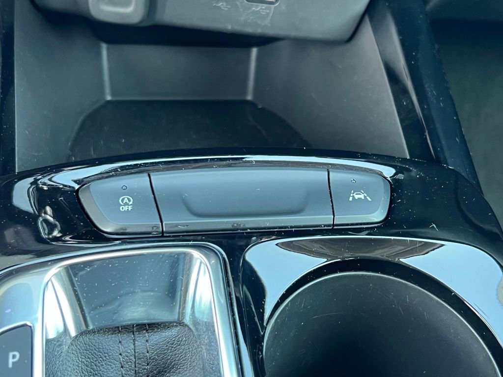 Used 2025 Chevrolet Trax LT image 27