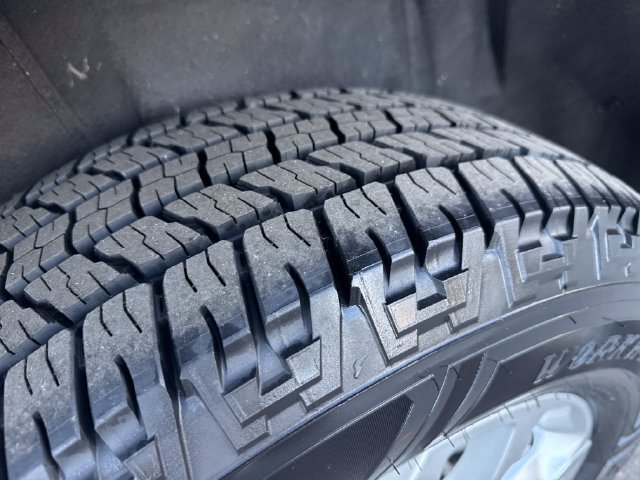 Certified 2022 Chevrolet Traverse LS FWD image 28