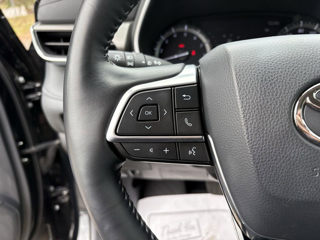 Used 2020 Toyota Highlander Limited image 34