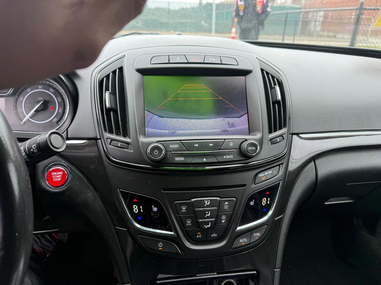 Used 2014 Buick Regal Premium image 12