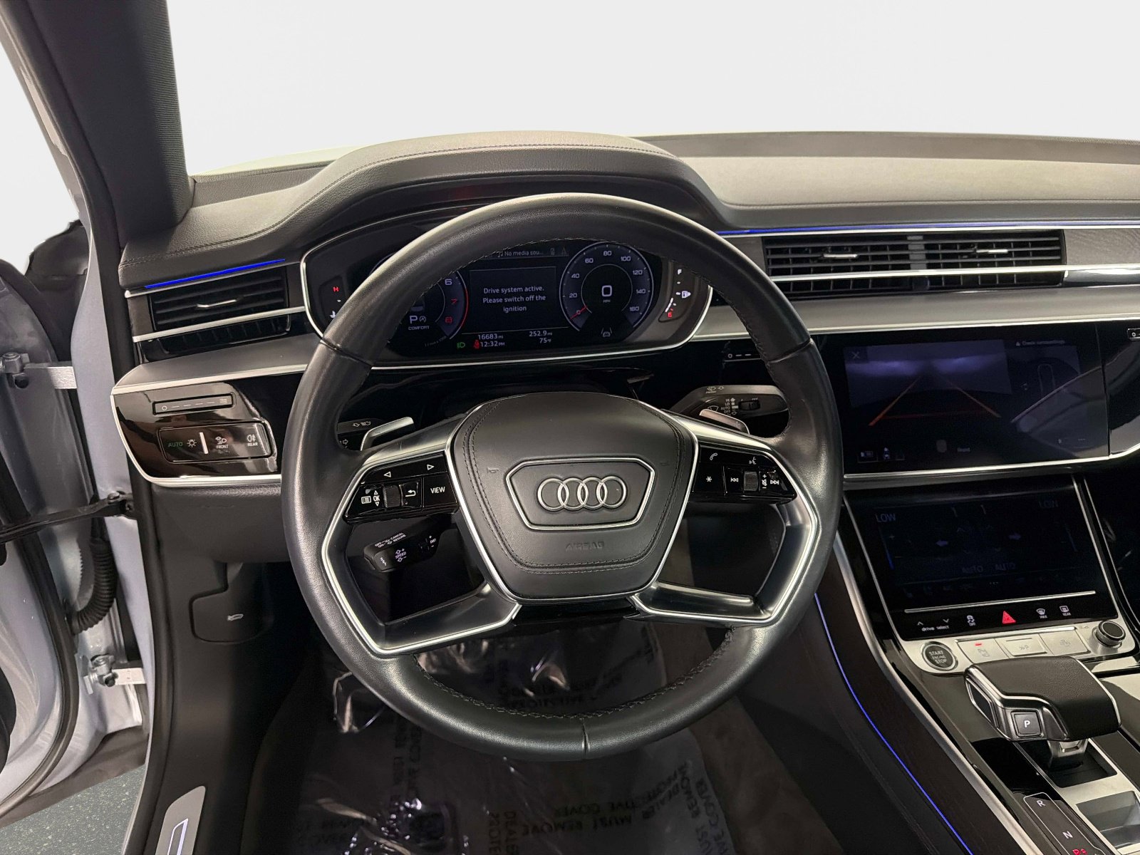 Used 2023 Audi A8 L 3.0T w/ Comfort Plus Package AWD/4WD image 41