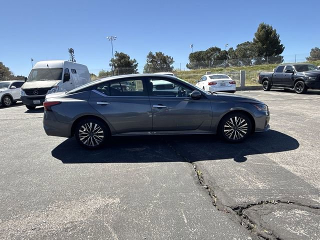 Used 2023 Nissan Altima 2.5 SV image 36