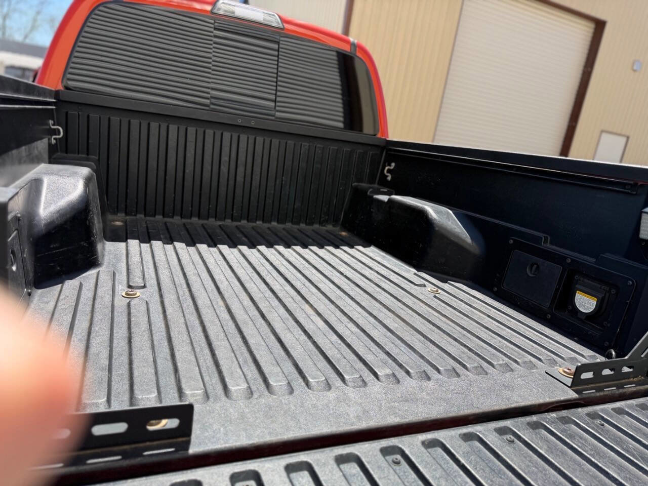 Used 2018 Toyota Tacoma TRD Off-Road image 30