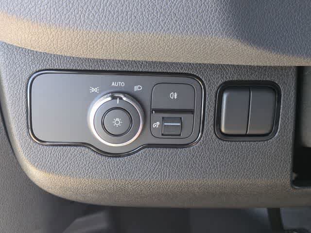 Used 2026 Mercedes-Benz Sprinter 2500 image 33