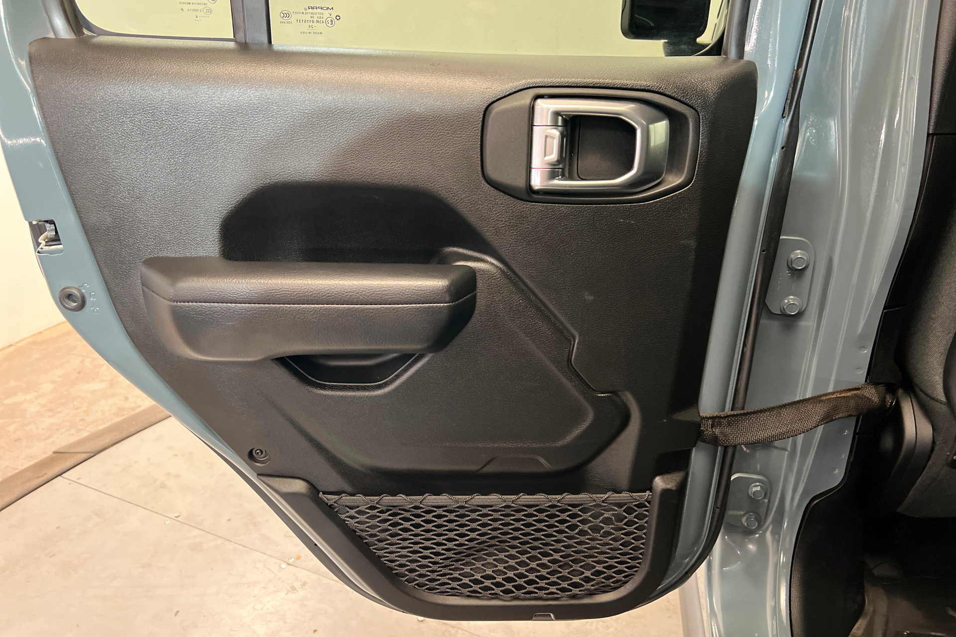 Used 2024 Jeep Gladiator Rubicon w/ Convenience Group AWD/4WD image 18