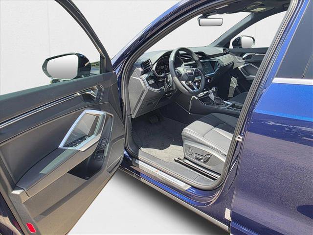 New 2025 Audi Q3 2.0T Premium w/ Convenience Package image 13