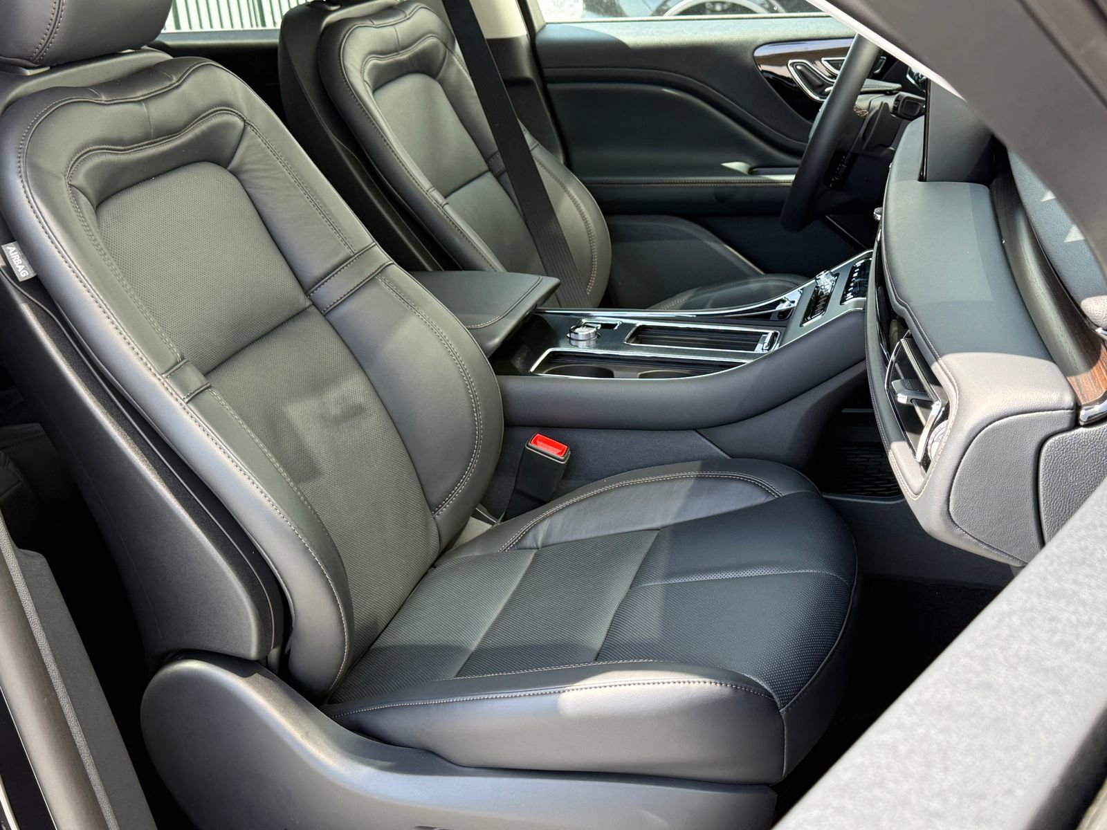 New 2026 Lincoln Aviator Reserve image 13