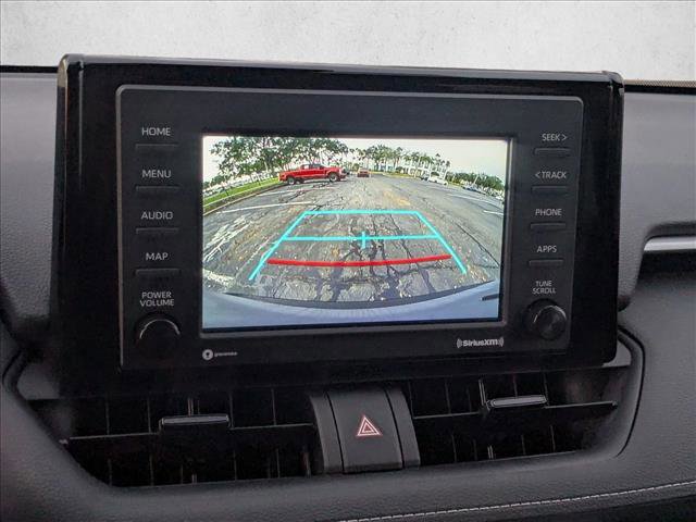 Used 2022 Toyota RAV4 LE image 9