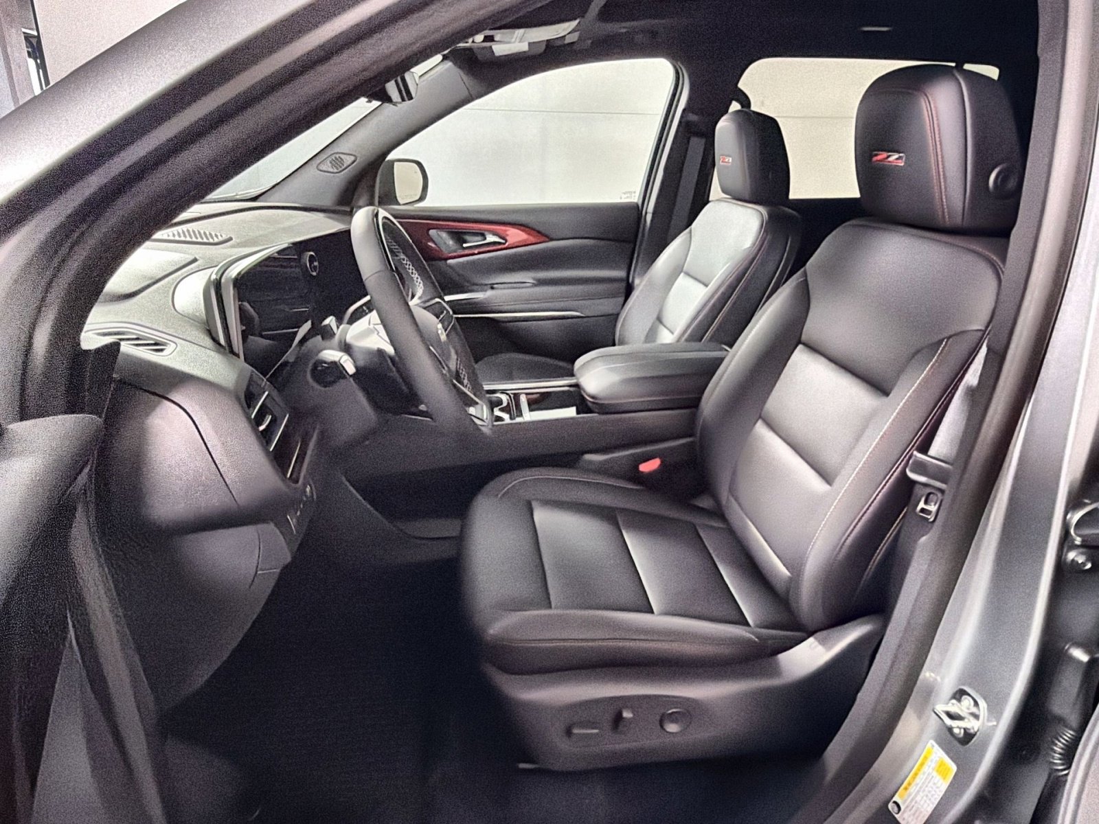 New 2026 Chevrolet Traverse Z71 w/ Enhanced Driving Package image 13