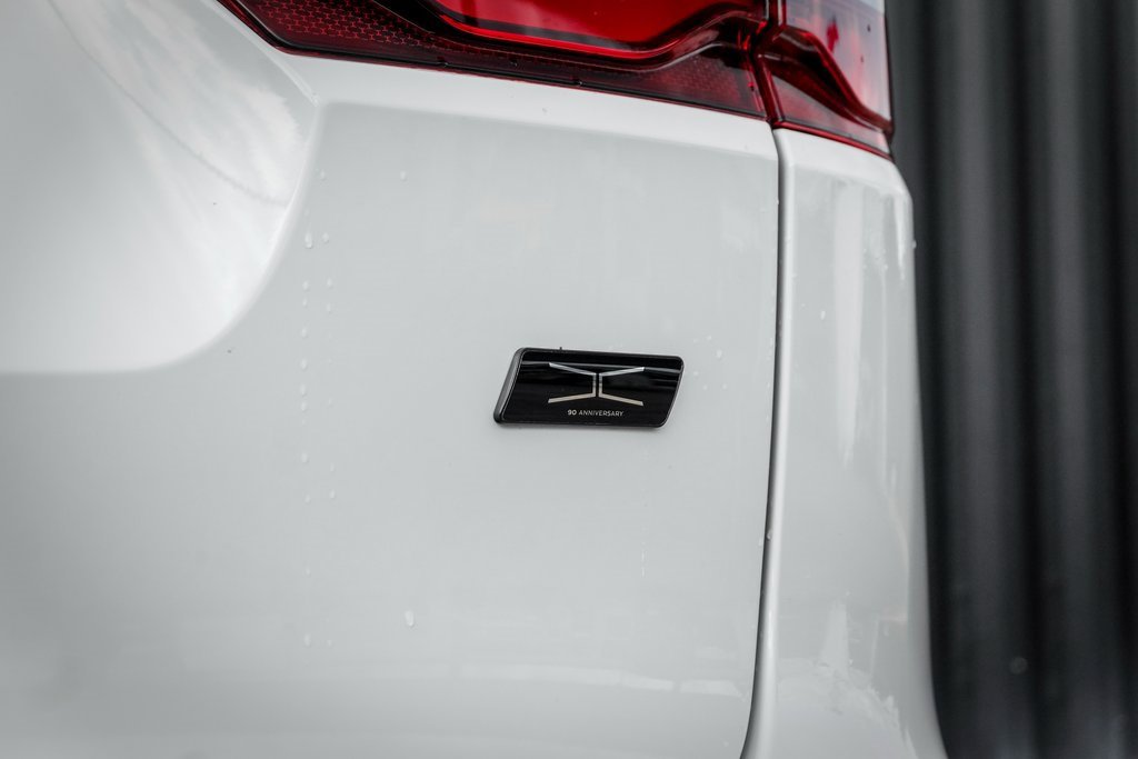 New 2026 Jaguar F-PACE R-Dynamic S image 9