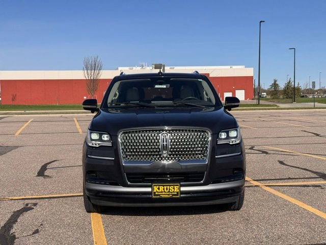 Used 2022 Lincoln Navigator L Reserve AWD/4WD image 38