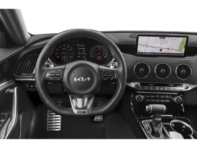 Used 2022 Kia Stinger GT-Line w/ Sun & Sound Package RWD image 10