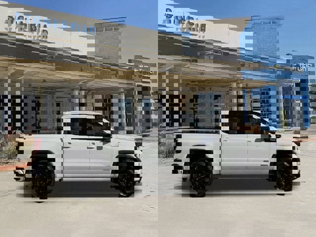 Used 2025 GMC Sierra 1500 Elevation w/ X31 Off-Road Package image 4