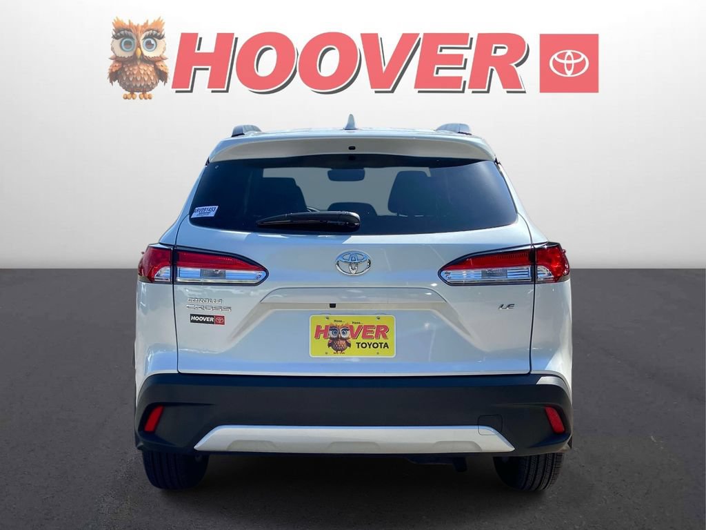 Used 2024 Toyota Corolla Cross LE w/ Moonroof Package FWD image 3