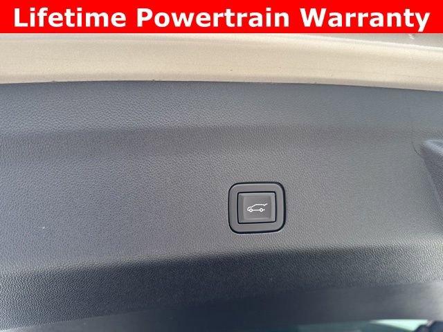 Used 2024 Chevrolet Suburban RST w/ Luxury Package image 28