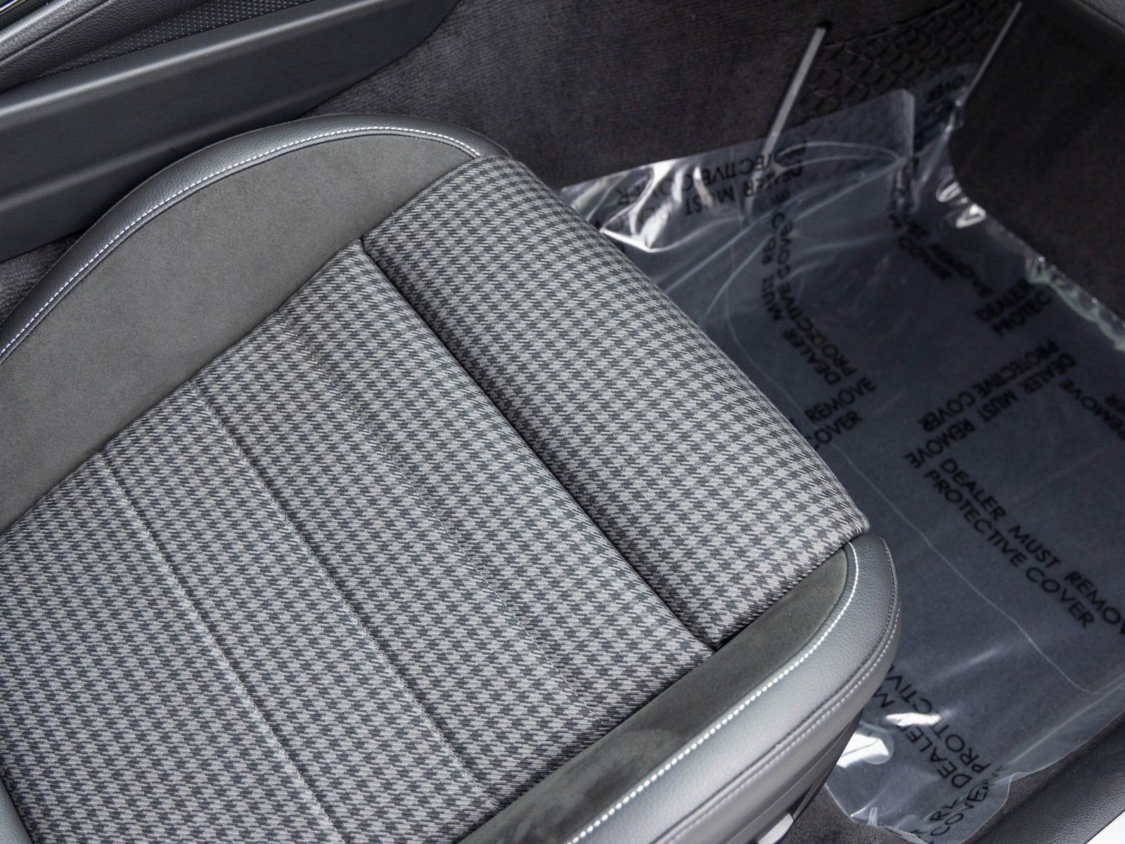 Certified 2025 Porsche Panamera 4 image 55