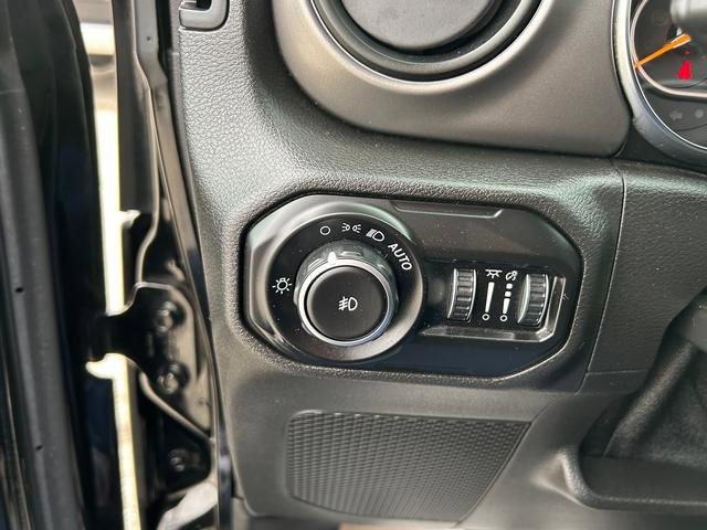 Used 2021 Jeep Wrangler Unlimited Sport image 24