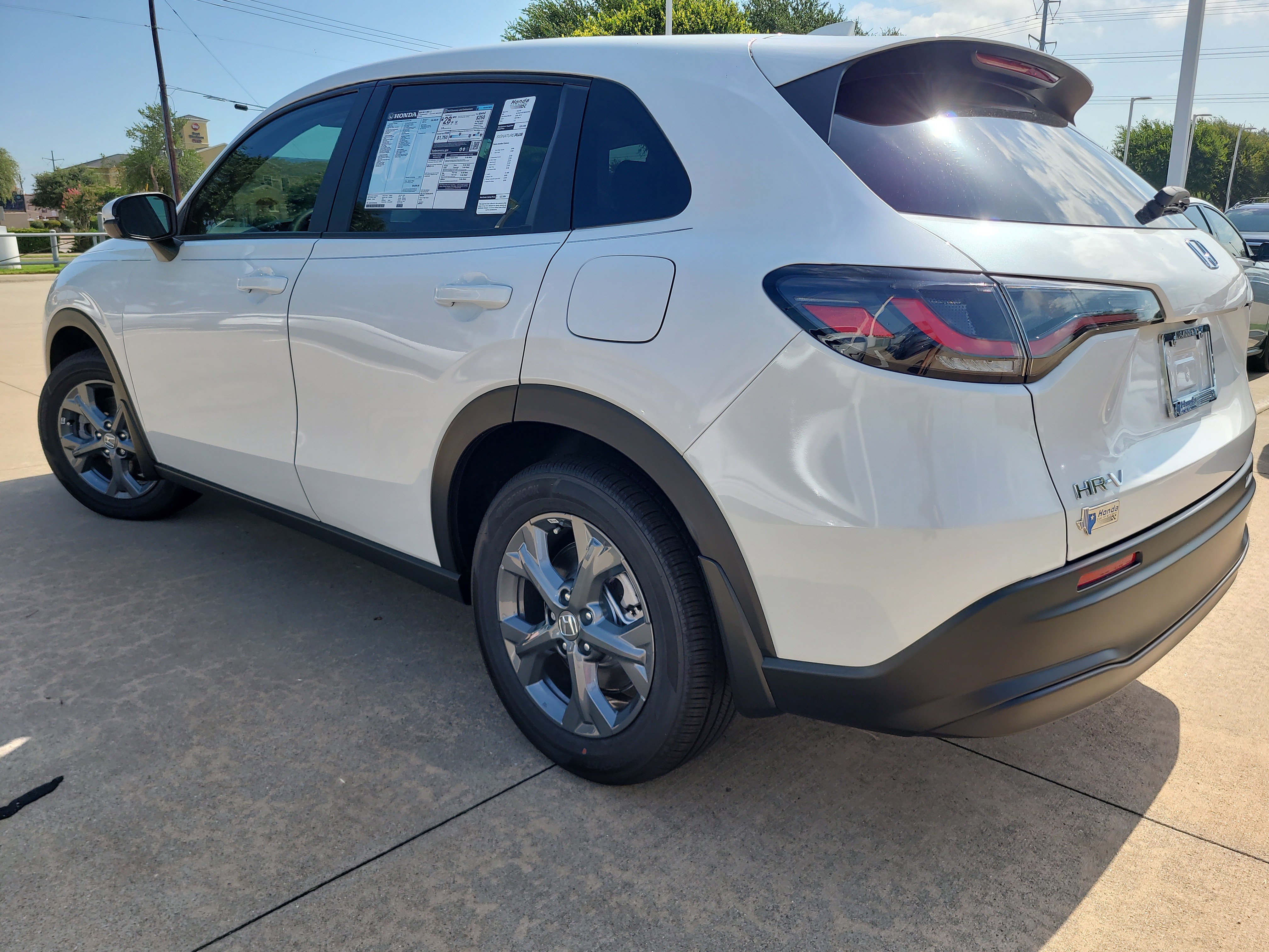 New 2027 Honda HR-V LX image 7