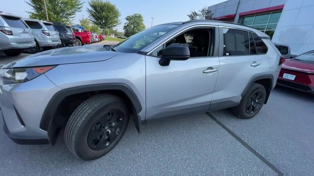 Certified 2021 Toyota RAV4 LE AWD/4WD image 4