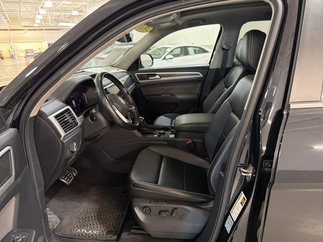 Used 2021 Volkswagen Atlas SEL R-Line image 6