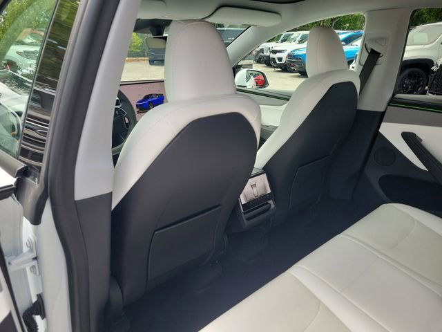 Used 2026 Tesla Model Y 2WD image 14