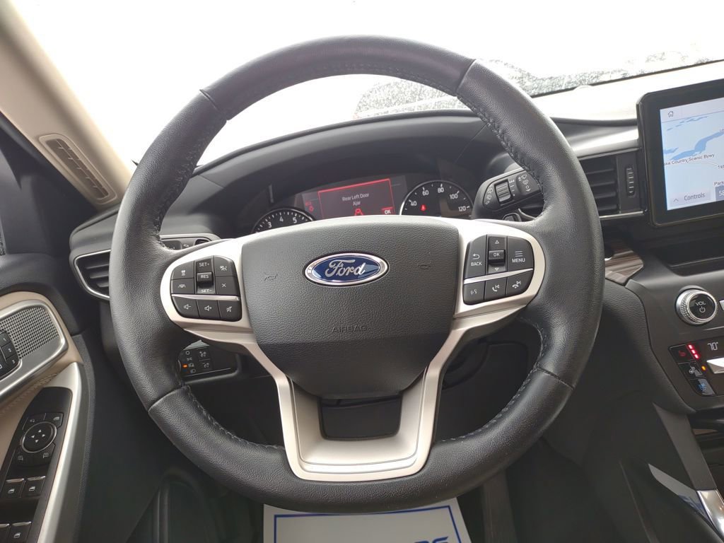 Used 2020 Ford Explorer Limited w/ Class III Trailer Tow Package image 29