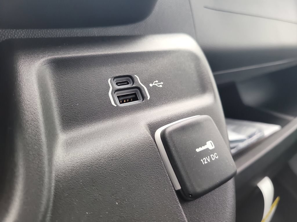 New 2026 RAM ProMaster 2500 w/ Premium Convenience Group FWD image 29