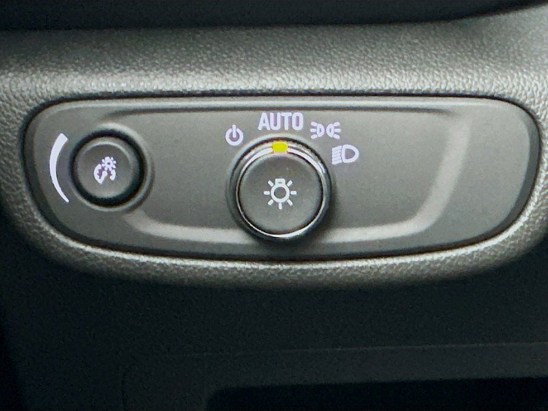Used 2022 Chevrolet TrailBlazer LS AWD/4WD image 10